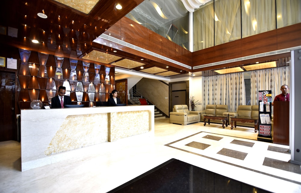 I V Sanctum Hotel 6/49