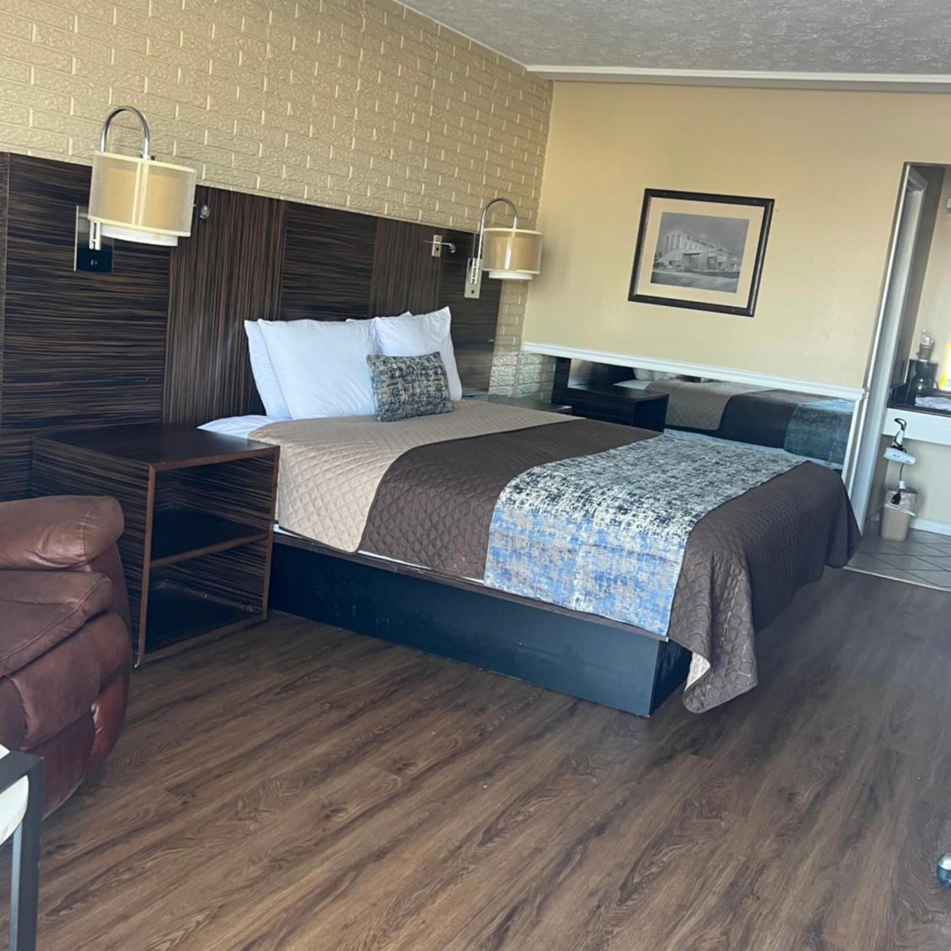 Towne Inn 16/50