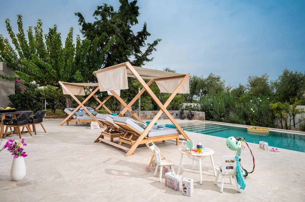 Grace Villas Collection Adult Only 18 + 138/149