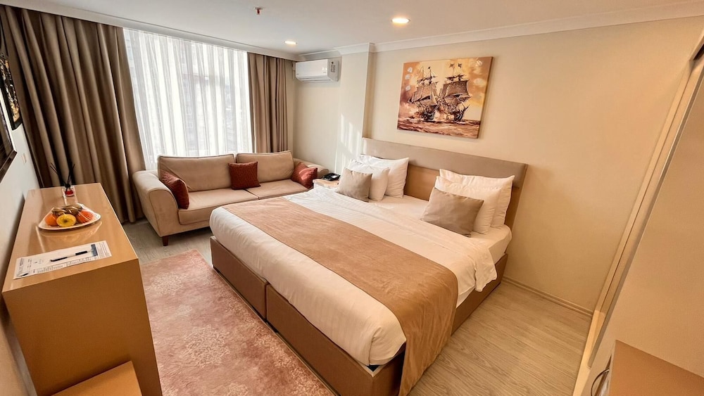 Simal Hotel 14/50