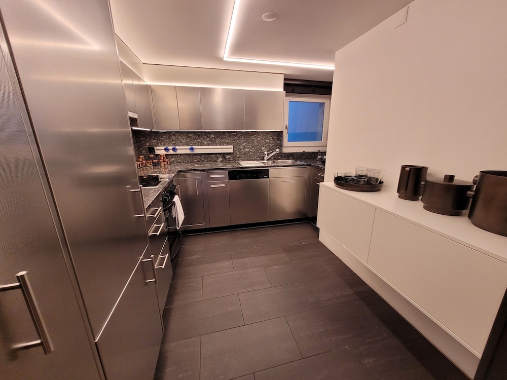 Historic City Center Apartment By Airhome 6/50