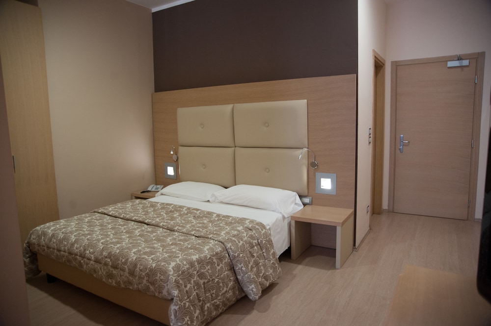 Hotel Viva 30/82