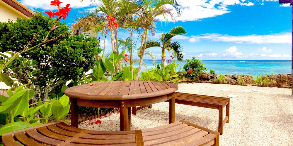 Aloalo Beach Kabira 39/50