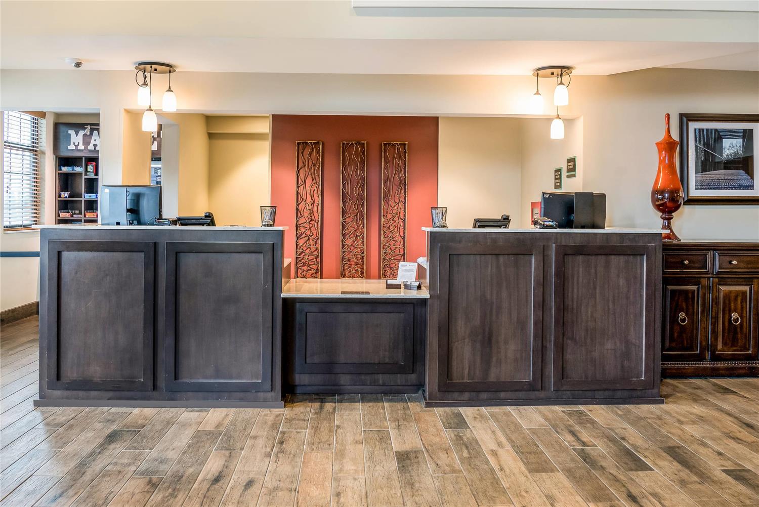 Country Inn & Suites by Radisson, Grandville-Grand Rapids West, MI 4/19