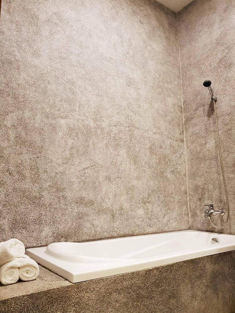 D.I Residence Boutique Hotel 47/48