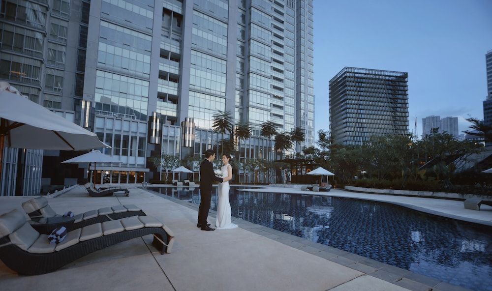 The Grove Suites by Grand Aston 53/57