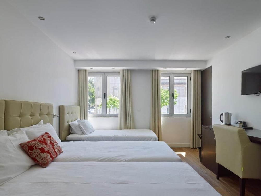 ROOM, TRIPLE