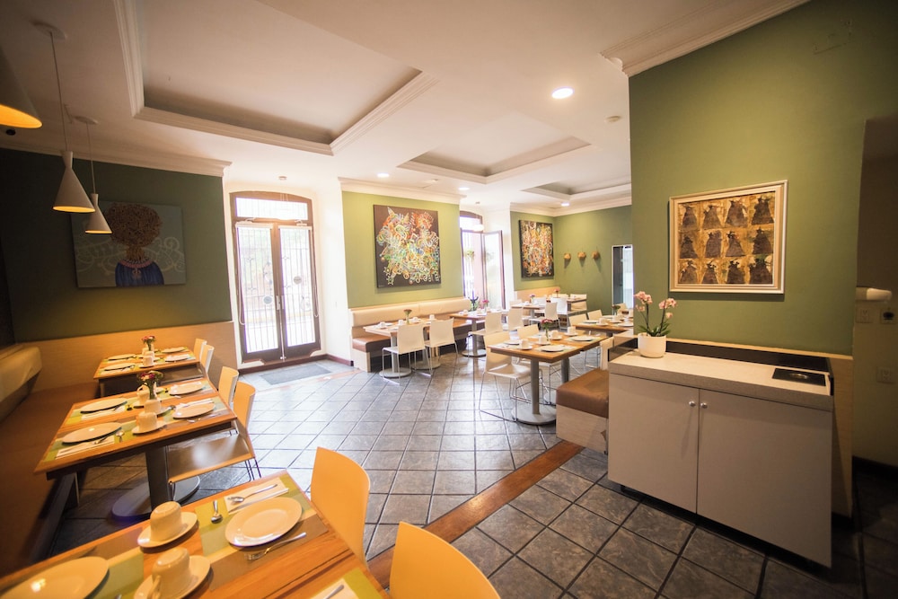 Hotel Abu 48/63