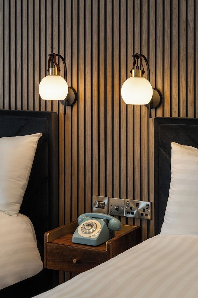 Da Vincis Hotel Derry 30/60