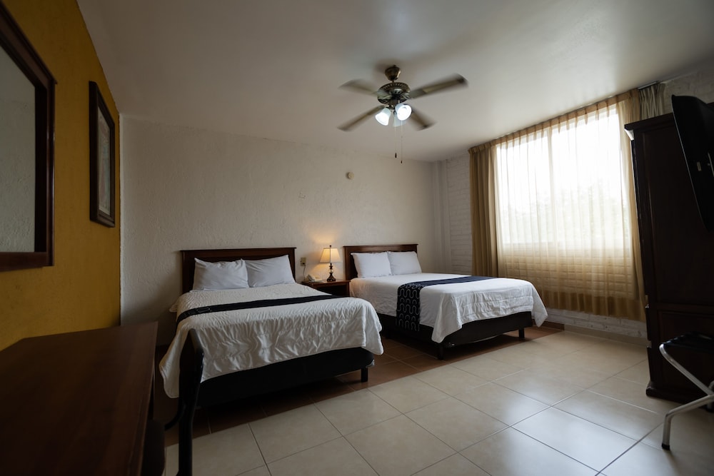 Cano Hotel 5/31