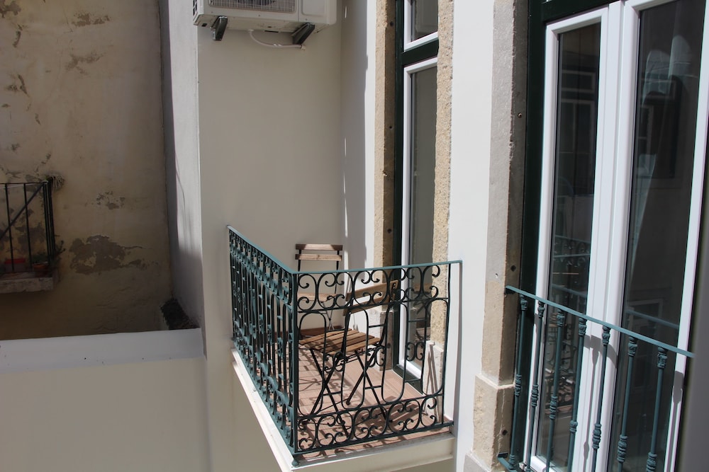 Dobairro Suites At Bairro Alto 19/38