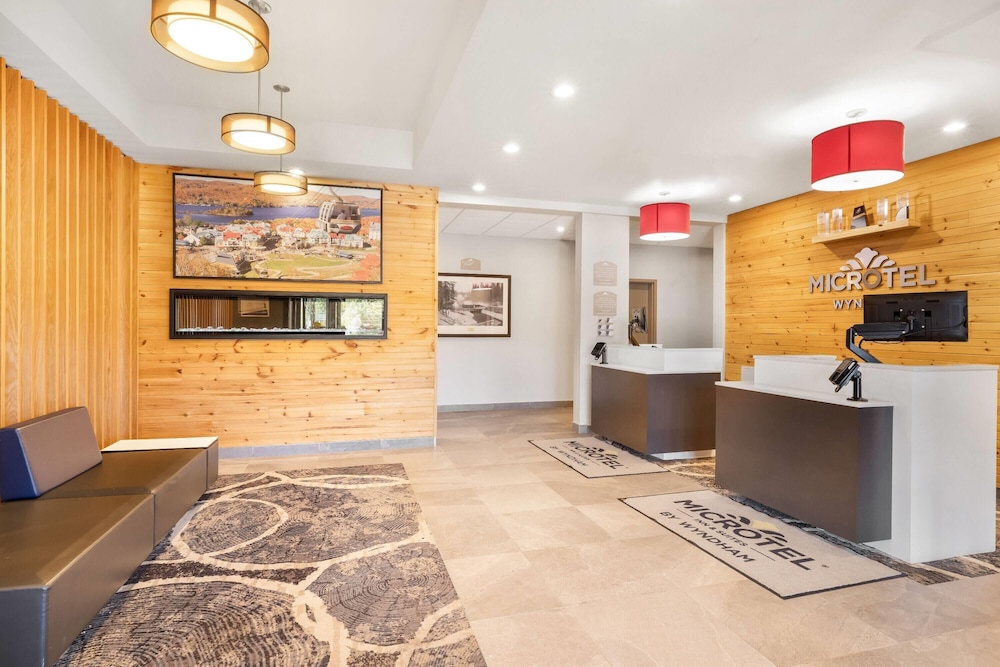 Microtel Inn & Suites by Wyndham Mont Tremblant 8/50