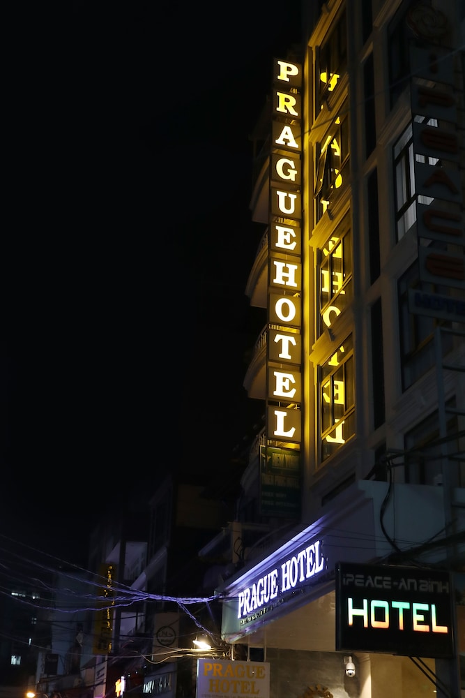 Prague Hotel 3/100