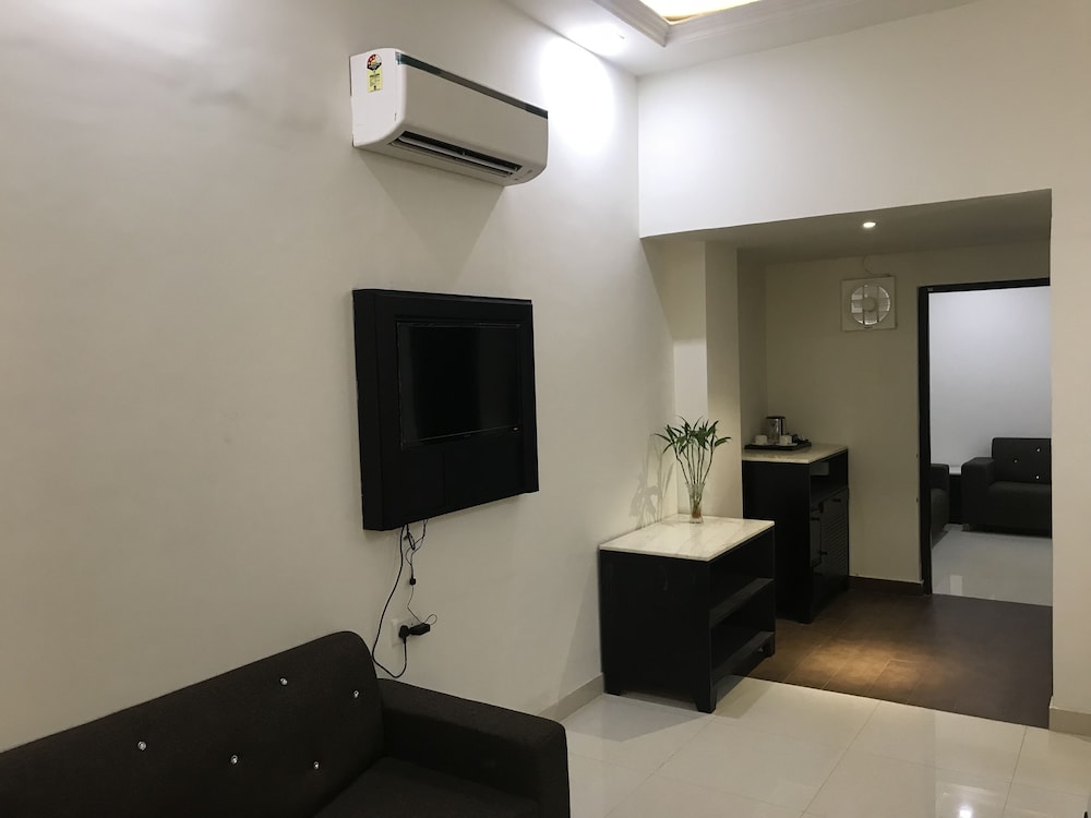 Hotel Bahia Heights 18/28