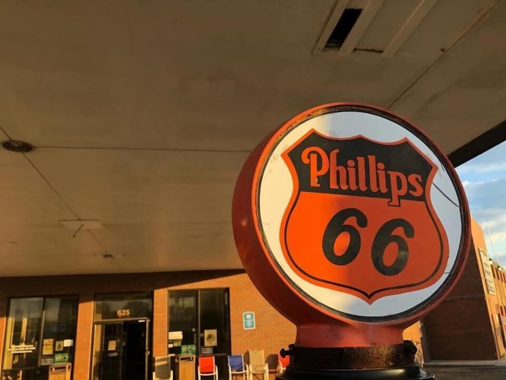 Route 66 Hotel And Conference 32/58