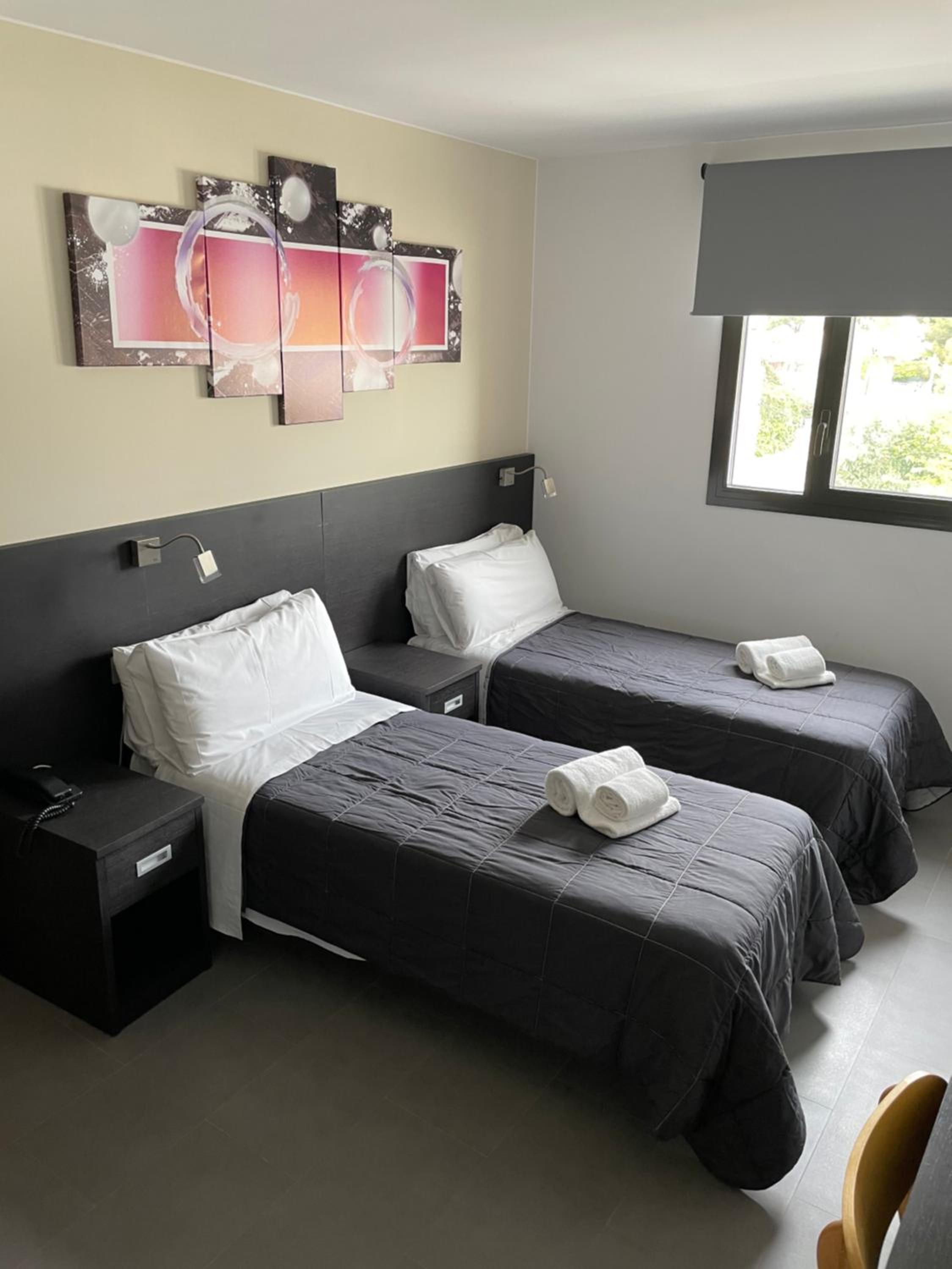 6 Bis HOTEL 15/58