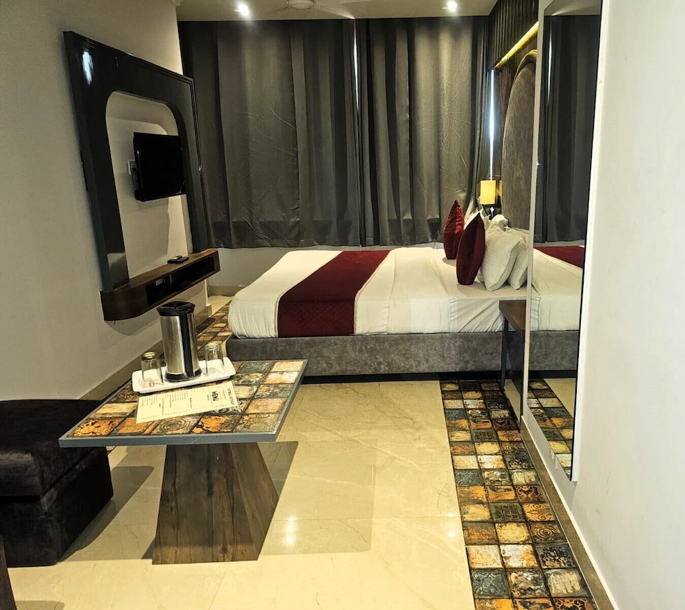 Hotel Gyan 17/27