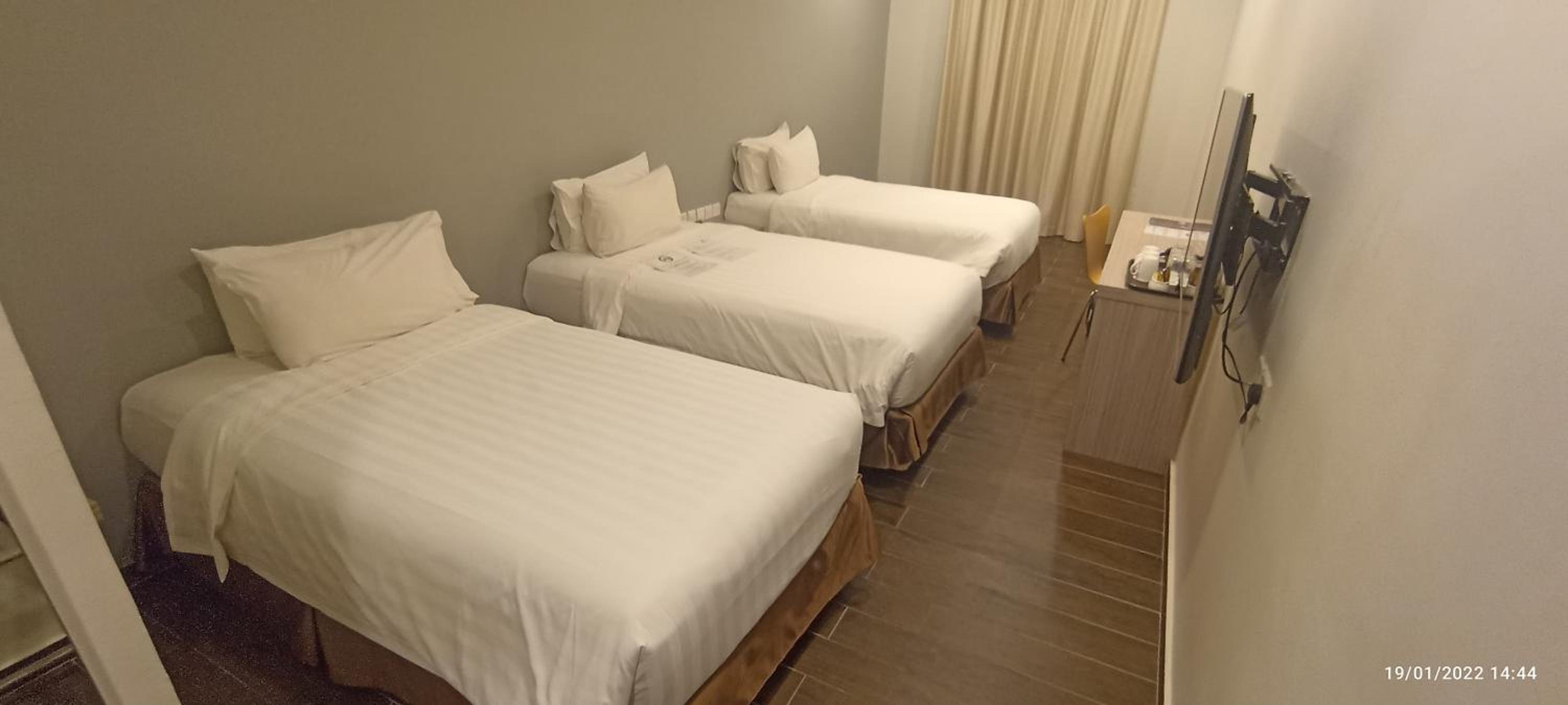 غرفة أساسية ثلاثية، The Klagan Hotel 5/10