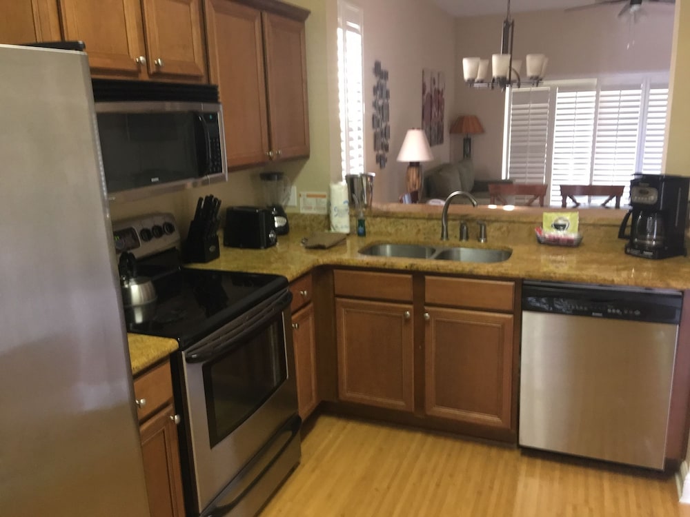 Villas At Regal Palms 40/51