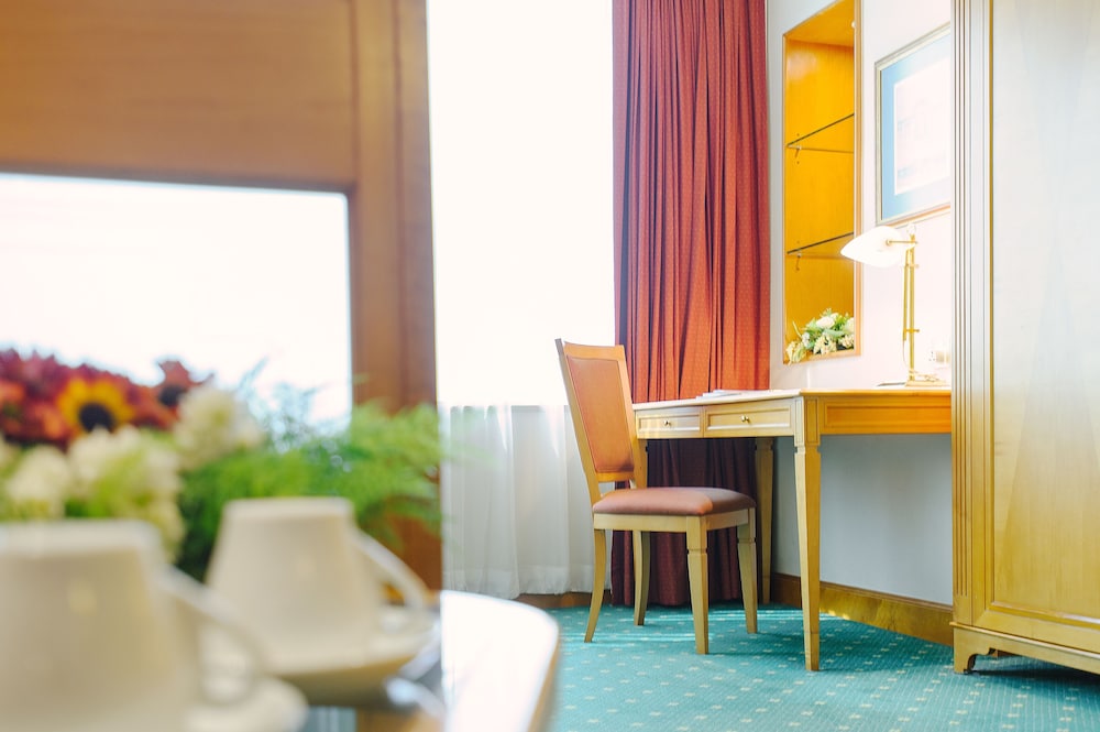 Best Western Plus Hotel Hong Kong 36/37