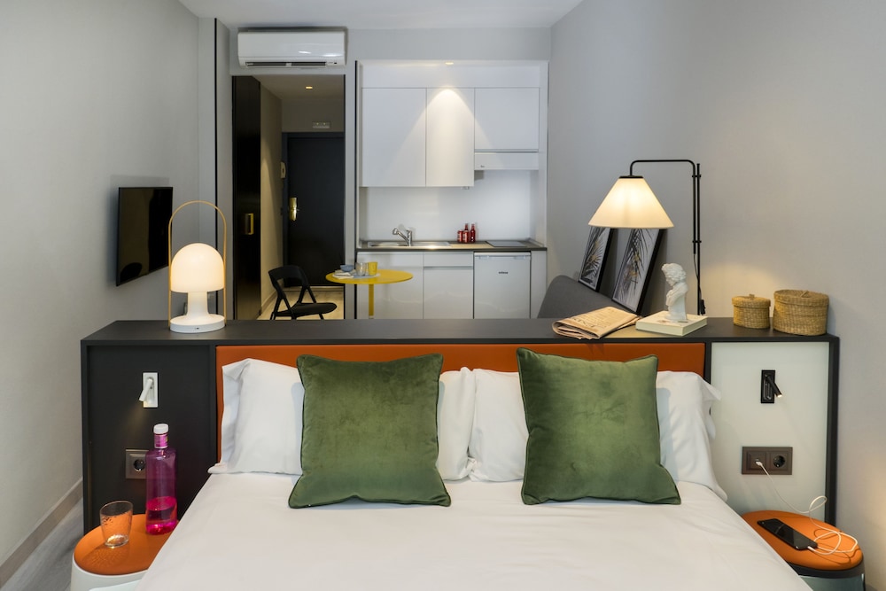 The Oliver Apartamentos 7/27