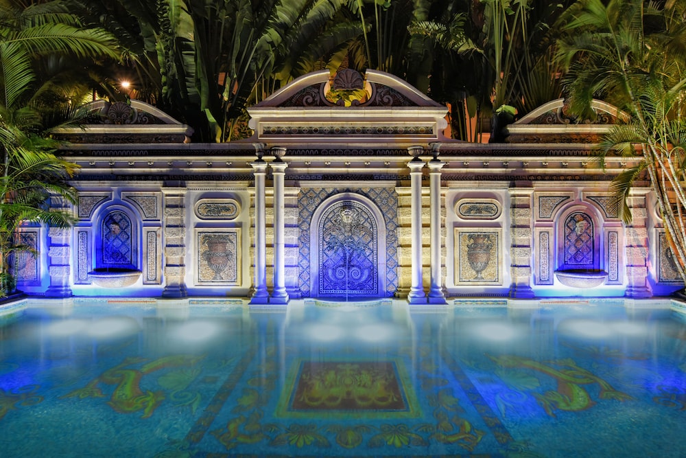 THE VILLA CASA CASUARINA 4/61