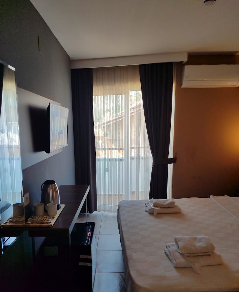 Avisos Hotel and Apartment 20/50