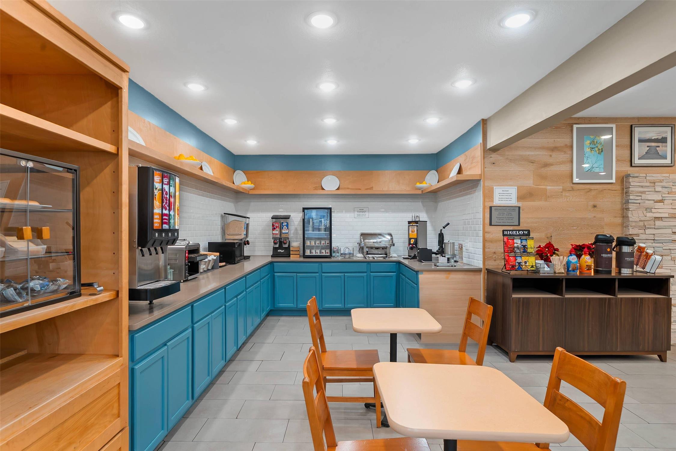 Country Inn & Suites by Radisson, Fairview Heights, IL 30/39