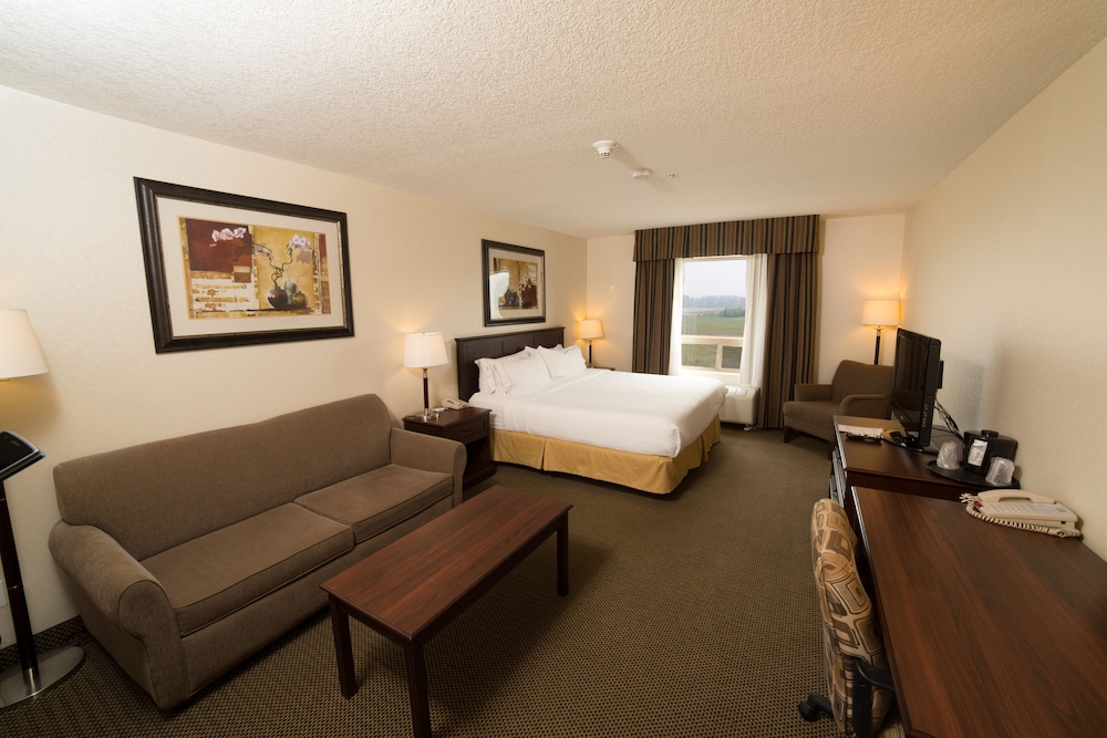 Holiday Inn Express Hotel Suites Whitecourt Southeast 28/78