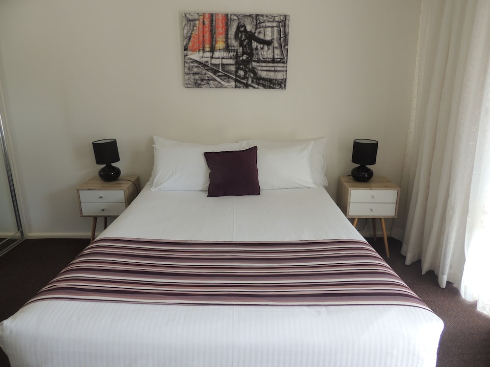 Comfort Inn Premier 5/28