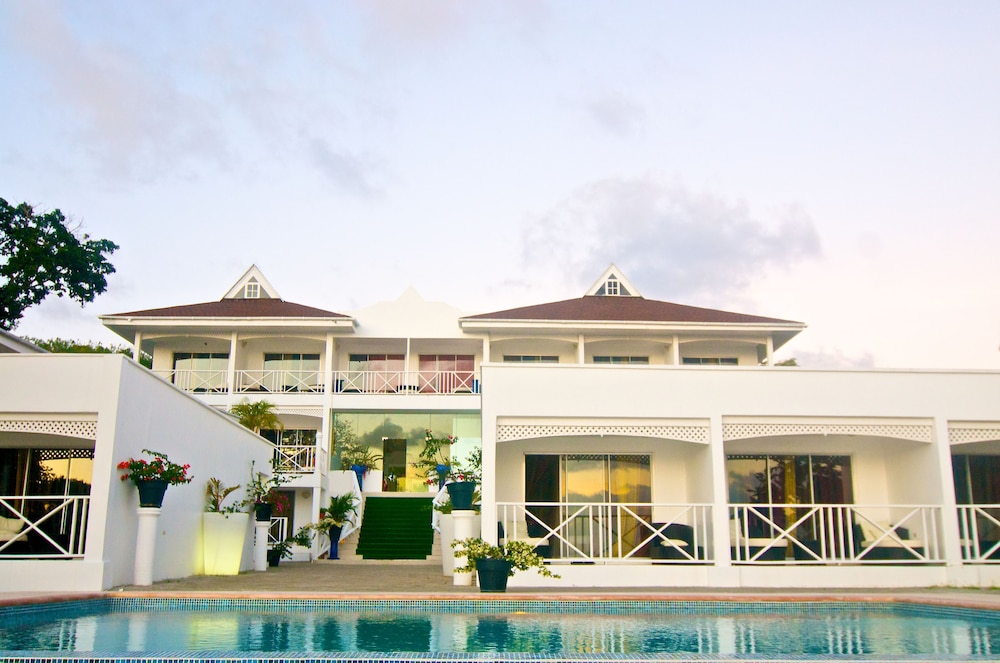 Bacolet Beach Club in SCARBOROUGH