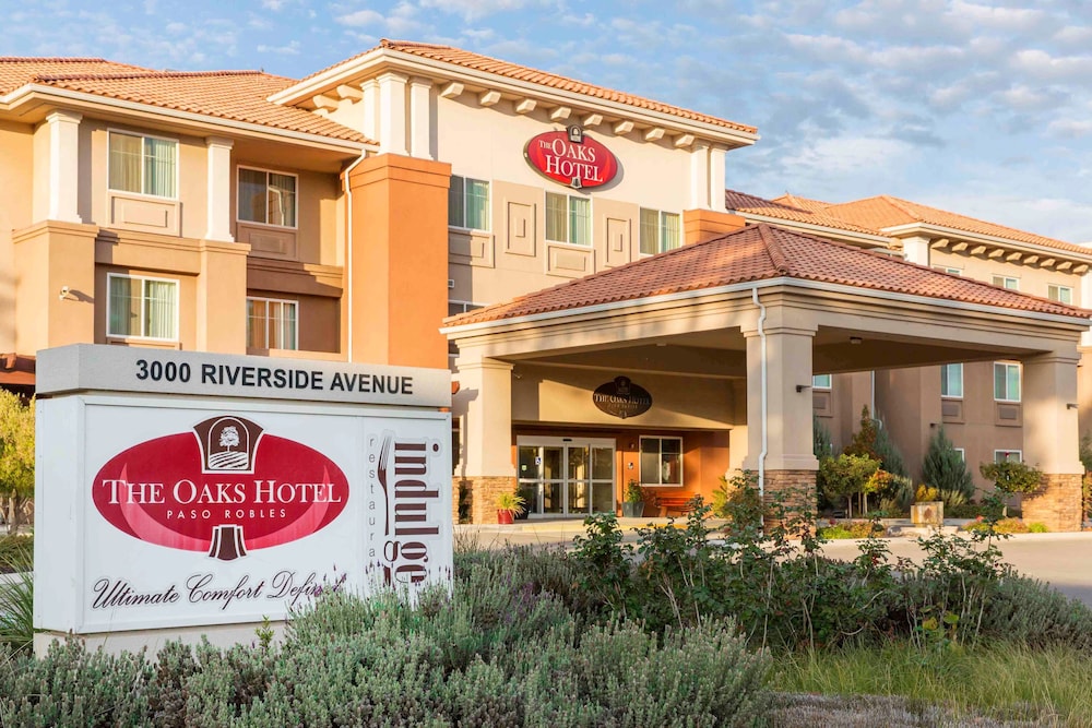 The Oaks Hotel And Suites 5/43