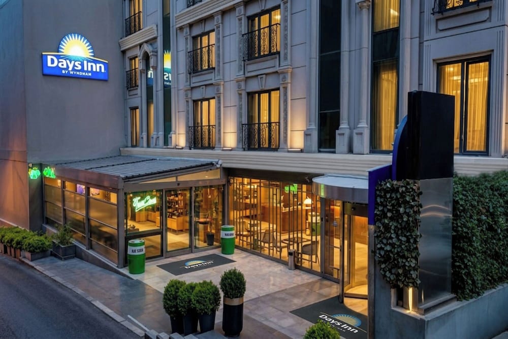 Days Inn by Wyndham Istanbul Bomonti 4/50