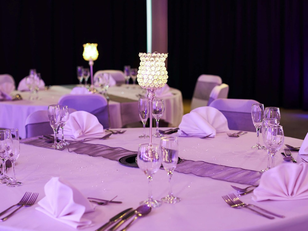 Mercure Cardiff North Hotel 31/50