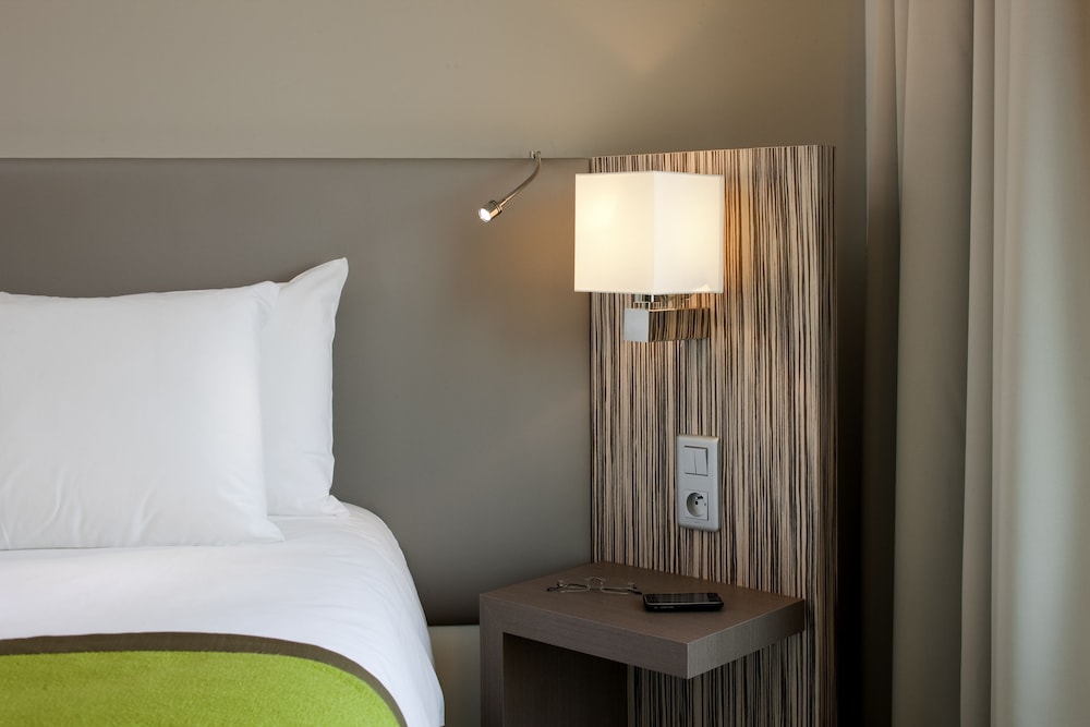 MERCURE PARIS ORLY RUNGIS 22/71