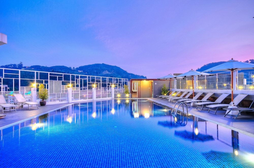 The Ashlee Heights Patong Hotel and Suites 56/62