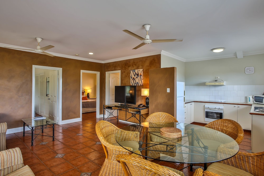Moonlight Bay Suites 30/41
