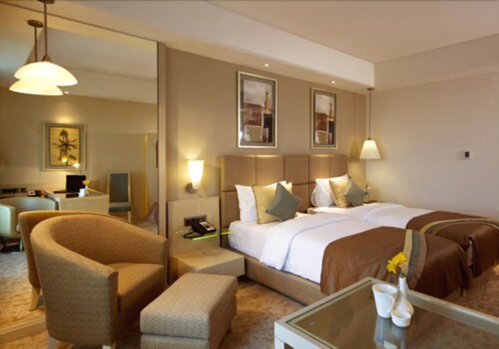 Radisson Hyderabad Hitec City 9/66