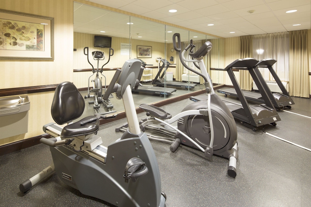 Holiday Inn Express Hotel And Suites Gadsden W Near Attalla 35/76