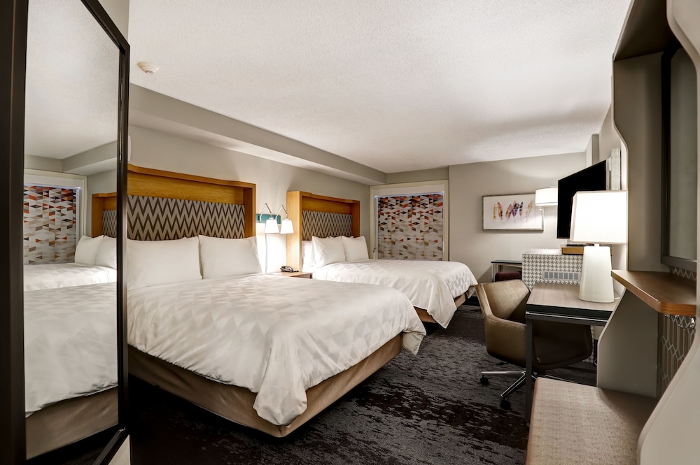 Holiday Inn Ottawa Dwtn Parliament Hill 25/80