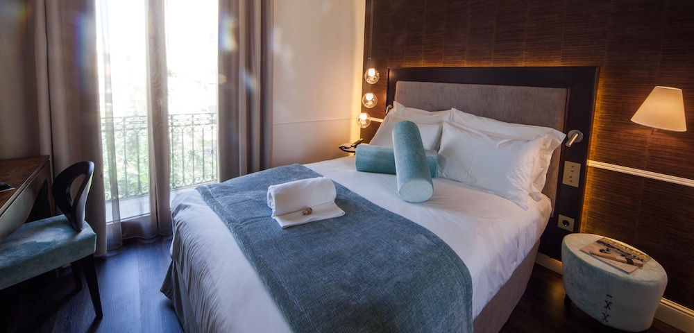 STANDARD, DOUBLE BED
