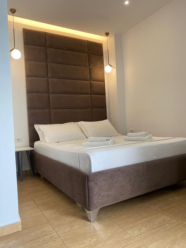 Hotel Kuburi 14/50