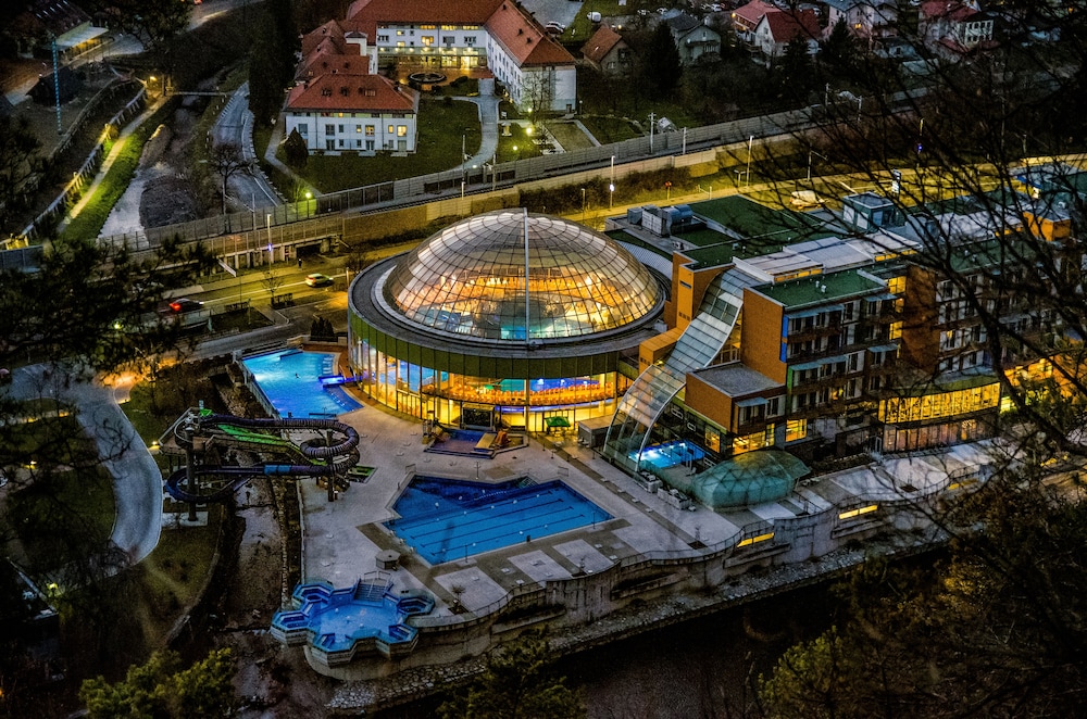 Thermana Park Lasko 1/31