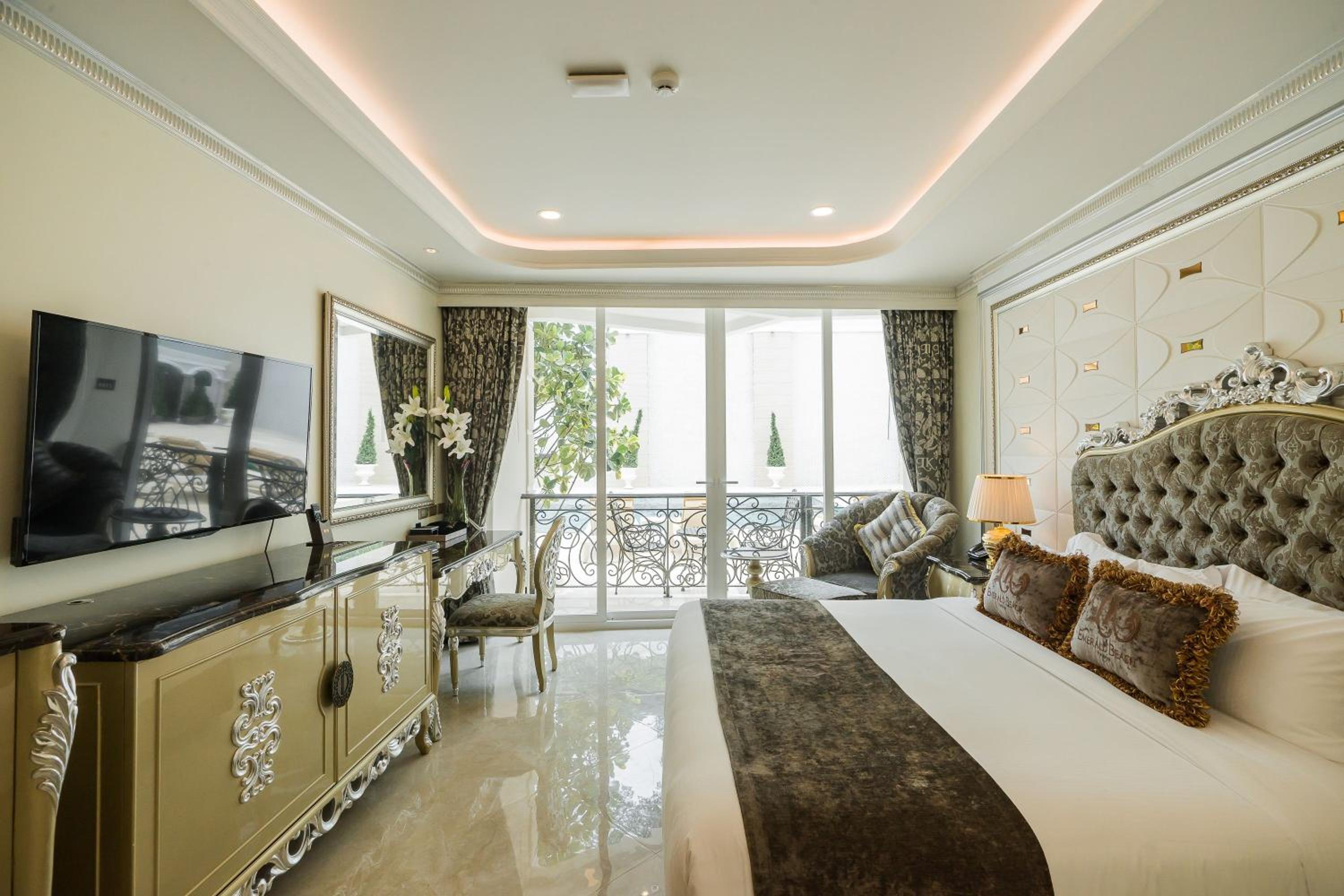 Deluxe Pool Access، LK Emerald Beach 6/10