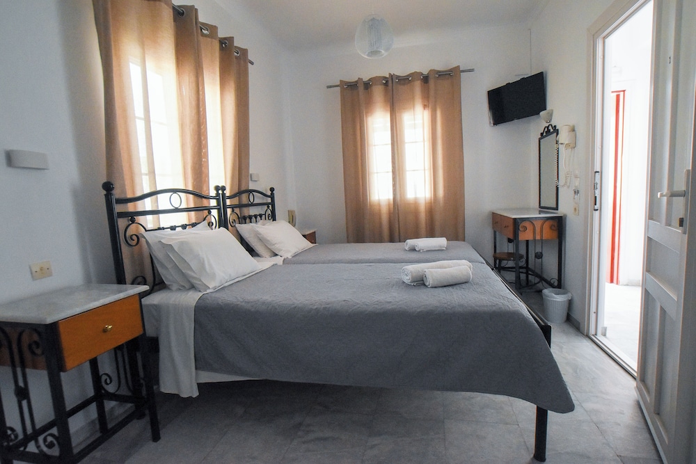 Asteri Hotel Ornos 7/46