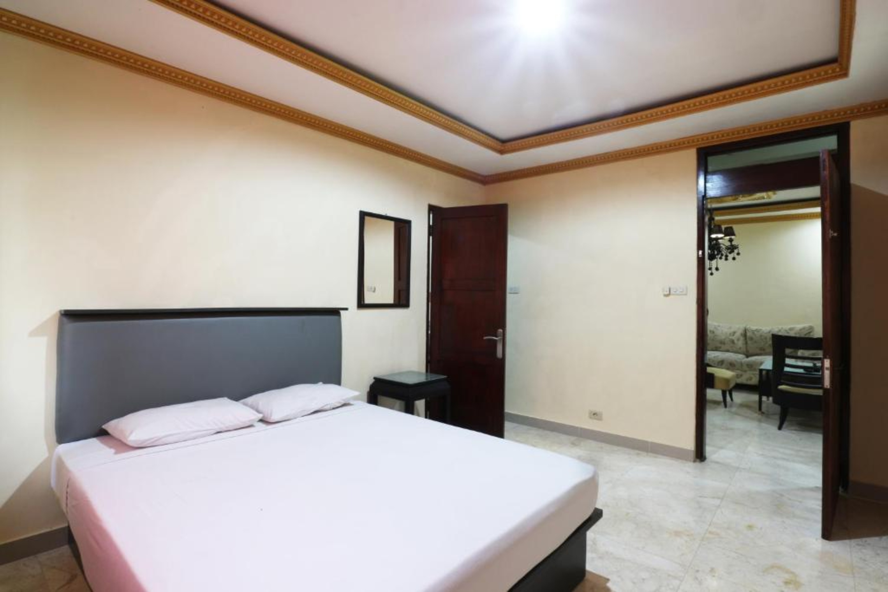 Premier, Double Bed, Jambrut Inn Hotel 2/3