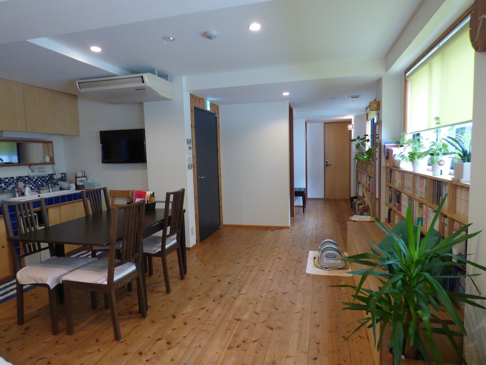 Guesthouse Hyakumanben Cross 36/50