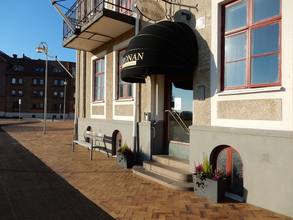 Hamnhotellet Kronan 38/44