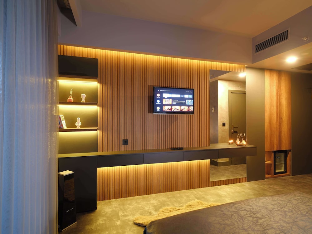 Sennacity Hotel 10/70