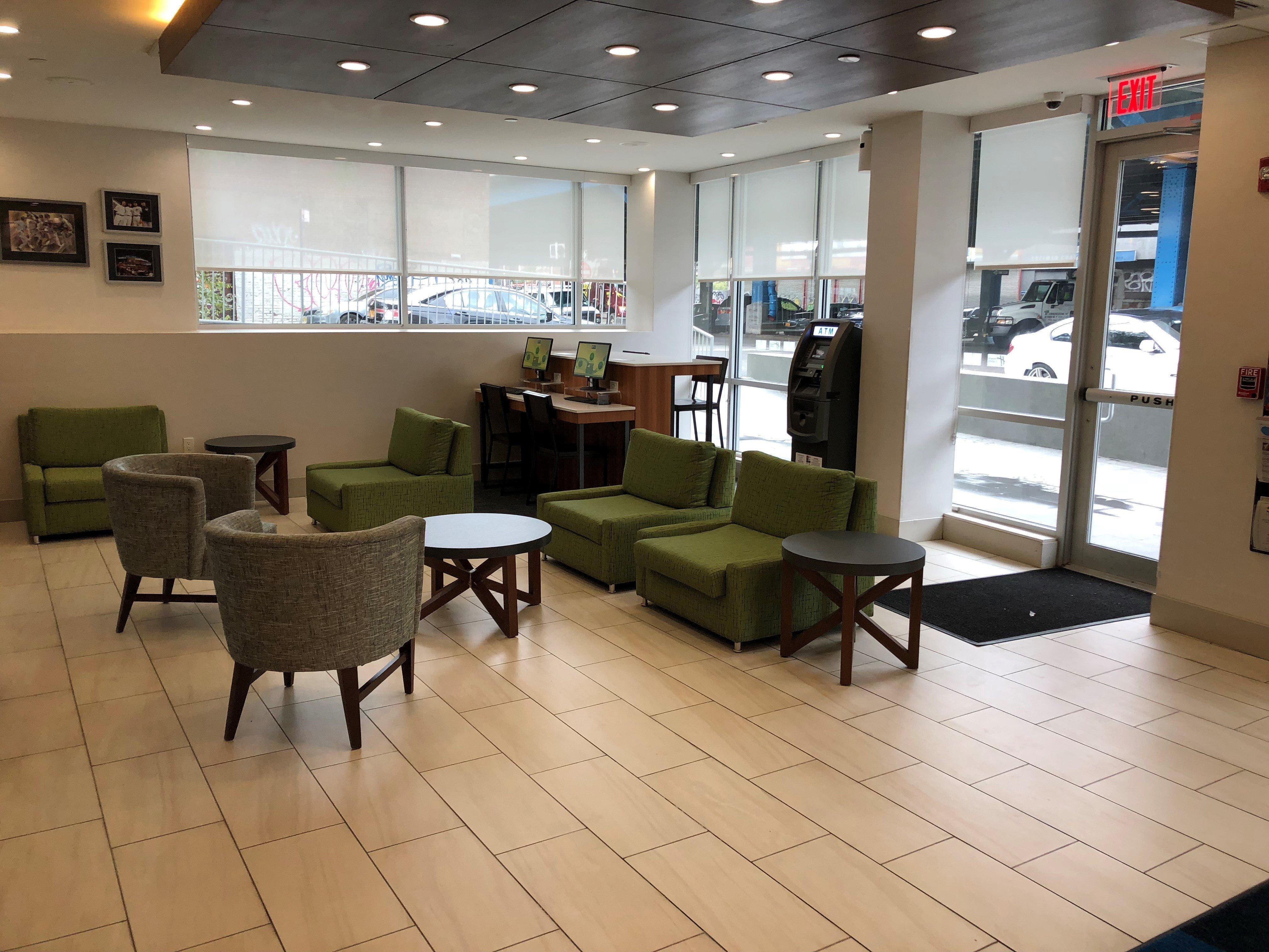 Holiday Inn Express Bronx Nyc - Stadium Area, an IHG Hotel 28/40